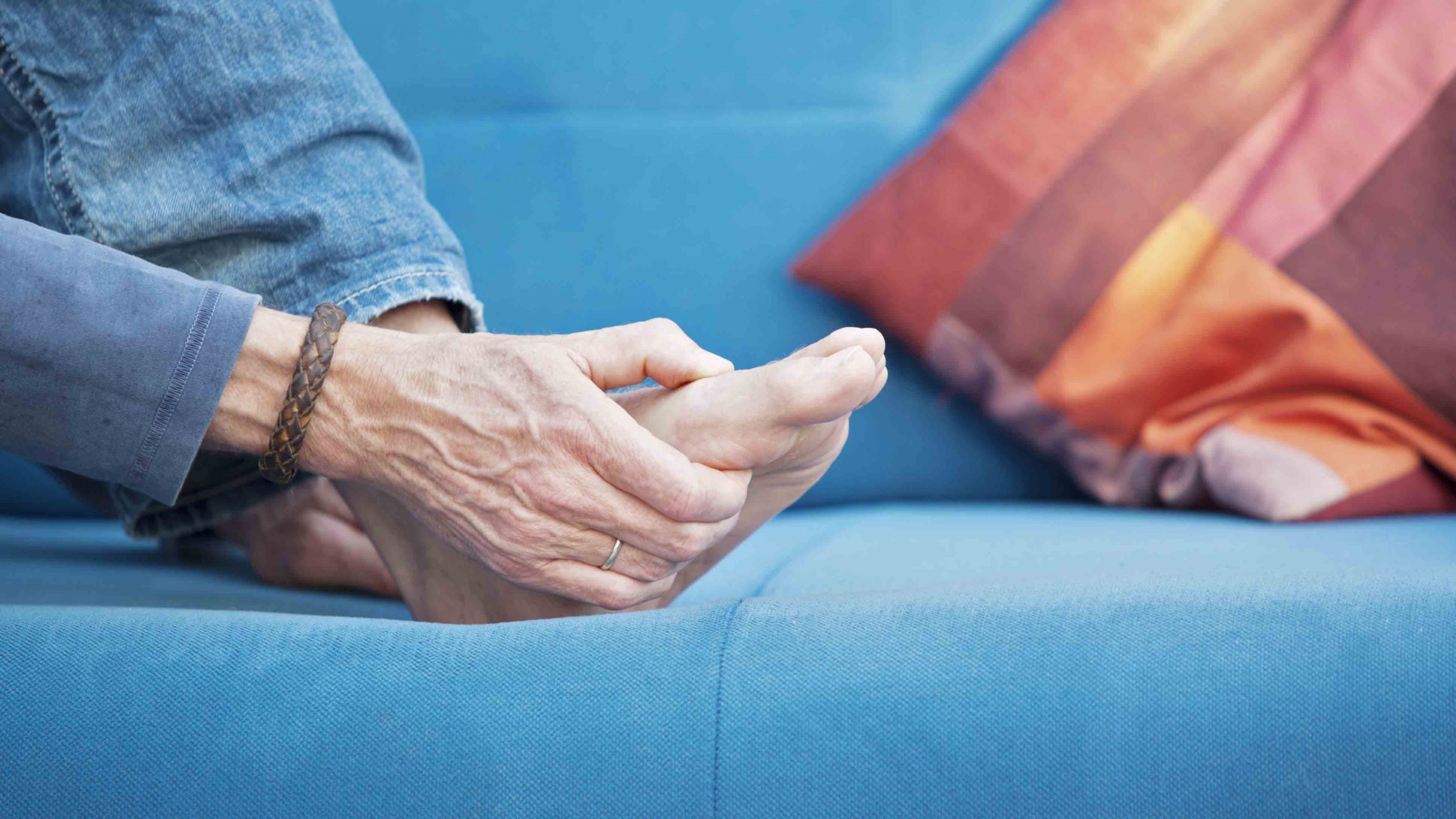درمان پا درد در طب سنتی