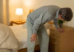 علت زانو درد در هنگام خواب